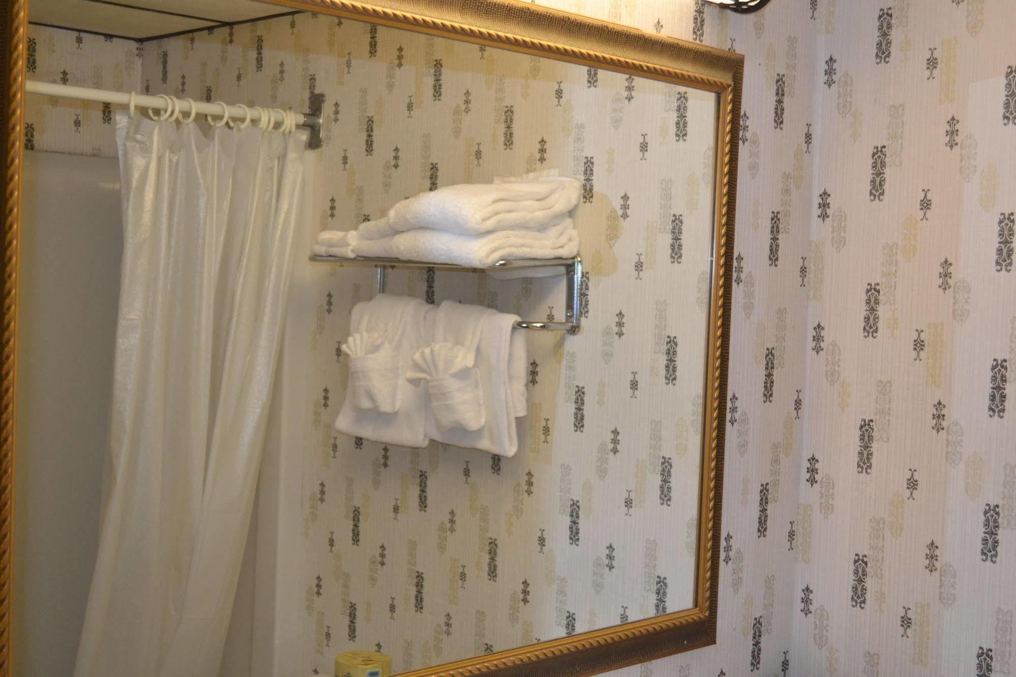 Henniker Motel Eksteriør billede